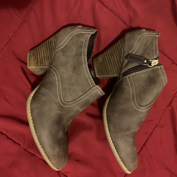 Dr. Scholl's Shoes - Ankle Bootie Dr. Scholl's Shoes - Ankle Bootie